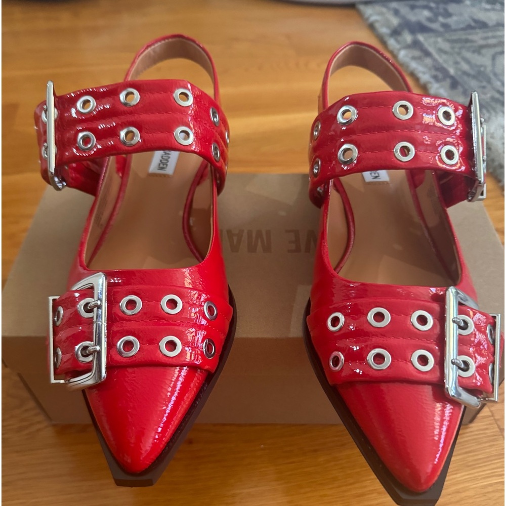 NEW with Box!  Steve Madden Graya Red Patent Shoes